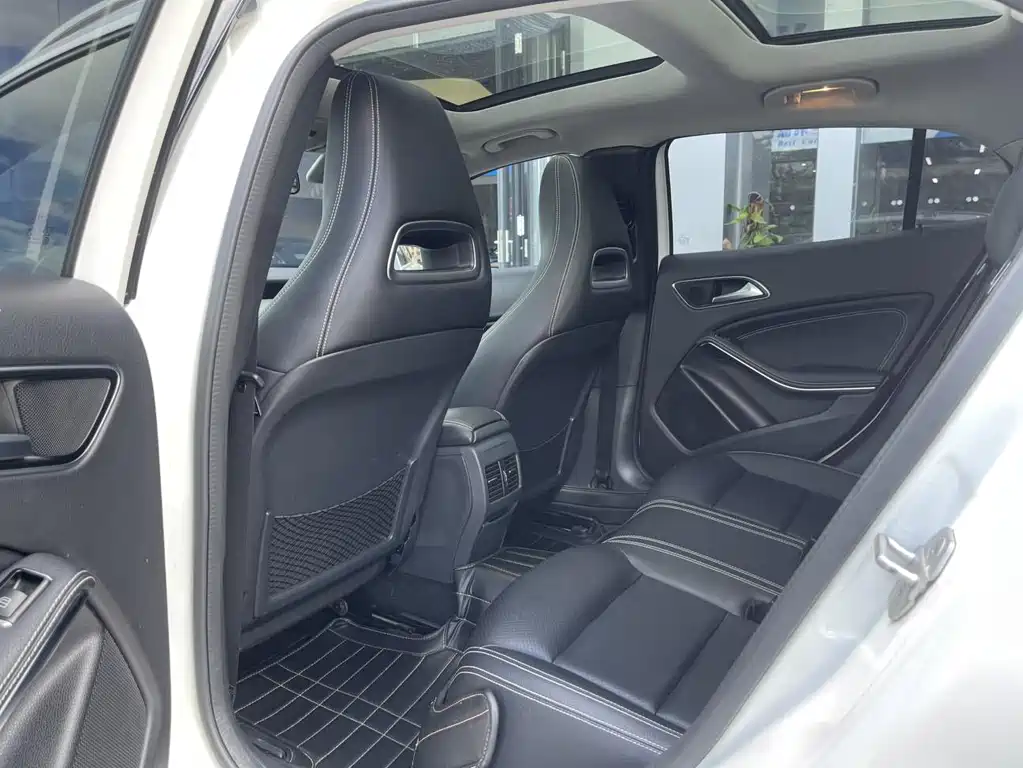 Mercedes-Benz GLA — миниатюра 7