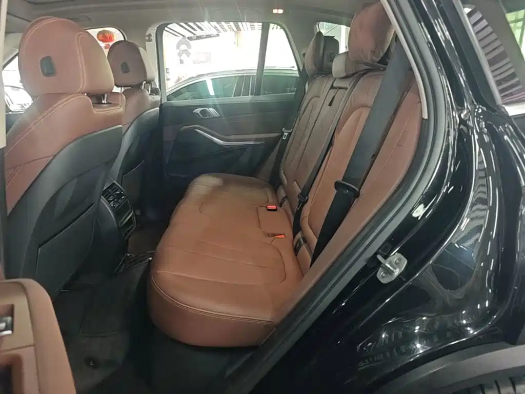 BMW X5 (Import) — миниатюра 17