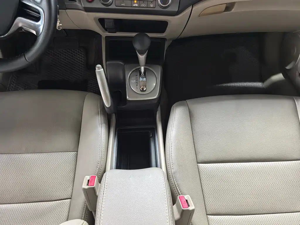 Honda Civic — миниатюра 14