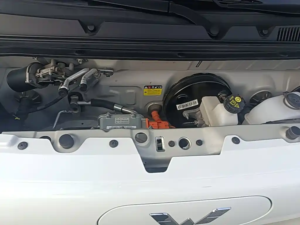 Wuling MINIEV — миниатюра 20