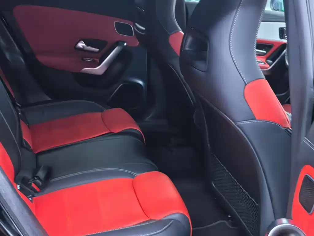 Mercedes-Benz CLA A MG 2025 AMG CLA 35 4MATIC