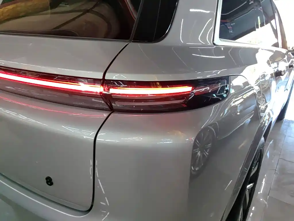 Li Auto Li L8 — миниатюра 8
