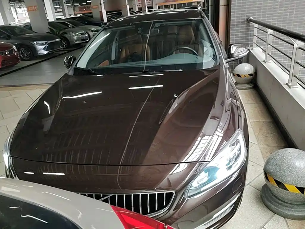 Volvo S60 — миниатюра 3