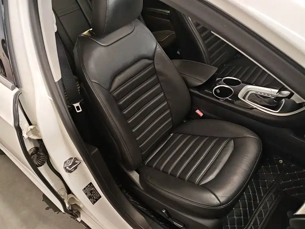 Ford Mondeo — миниатюра 25
