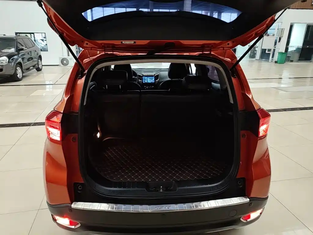 Changan CS15 — миниатюра 19
