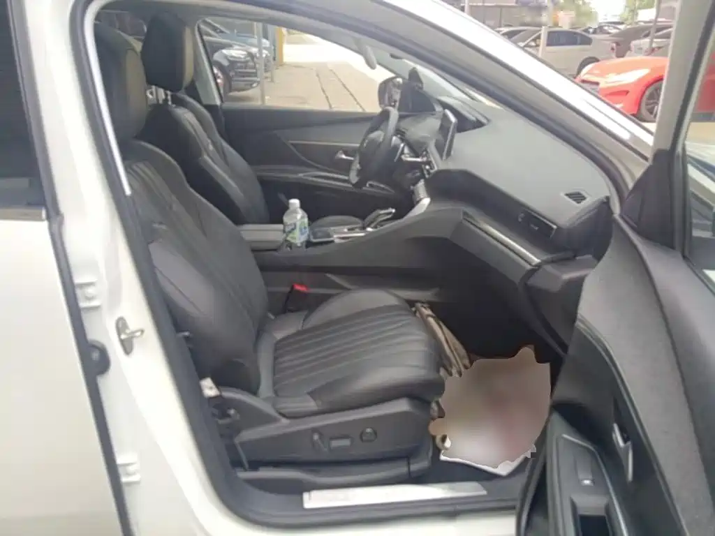 Peugeot 4008 — миниатюра 25