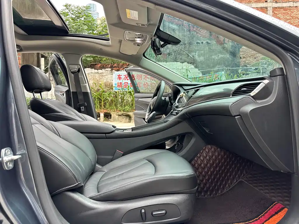 Buick LaCrosse — миниатюра 13