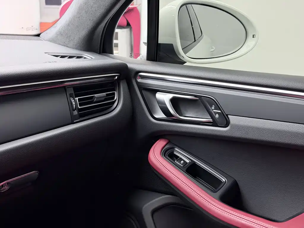 Porsche Macan — миниатюра 27