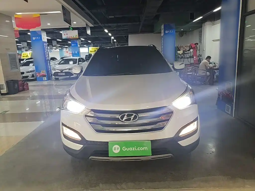 Hyundai Santa Fe — миниатюра 3