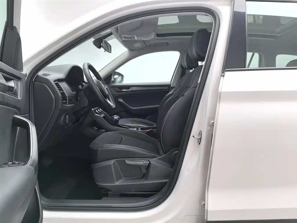 Skoda Kodiaq 2017 TSI330 5 мест Comfort