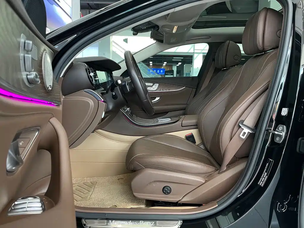 MERCEDES-BENZ E CLASS