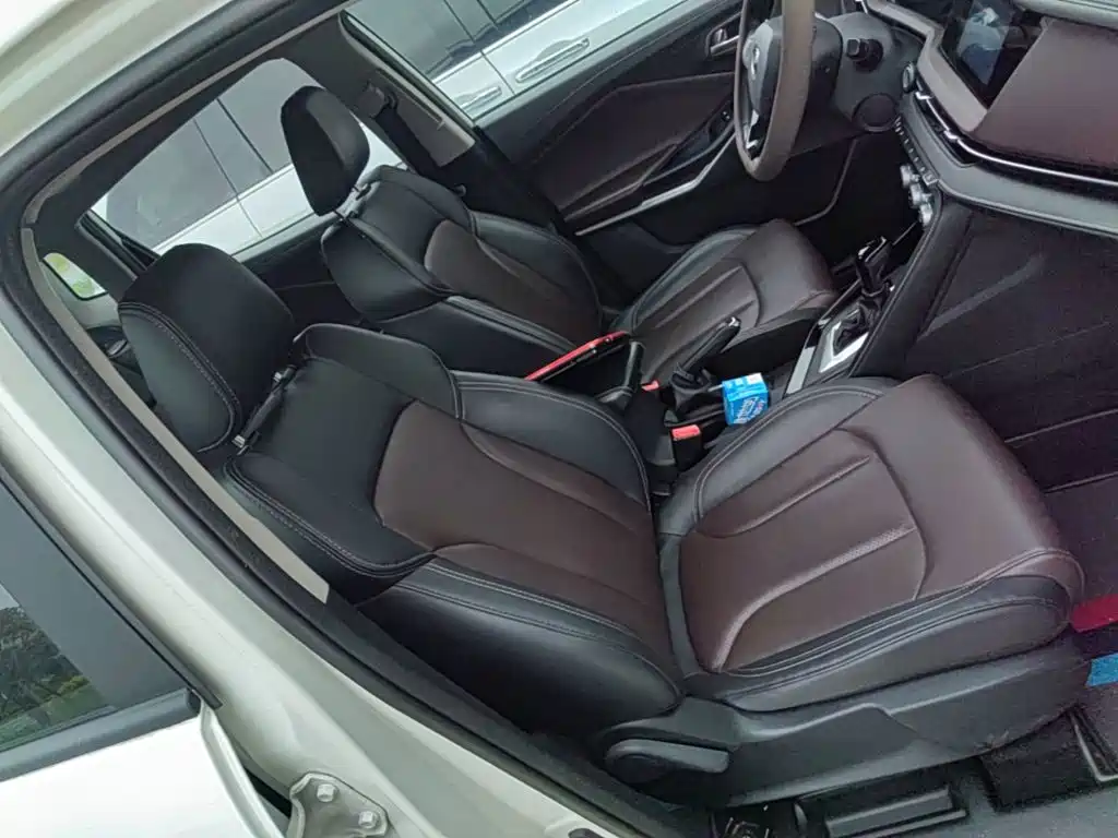 Changan CS15 — миниатюра 25