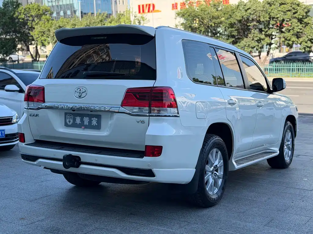 Toyota Land Cruiser — миниатюра 14