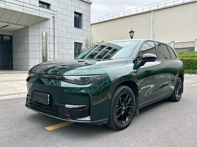 Leapmotor C10