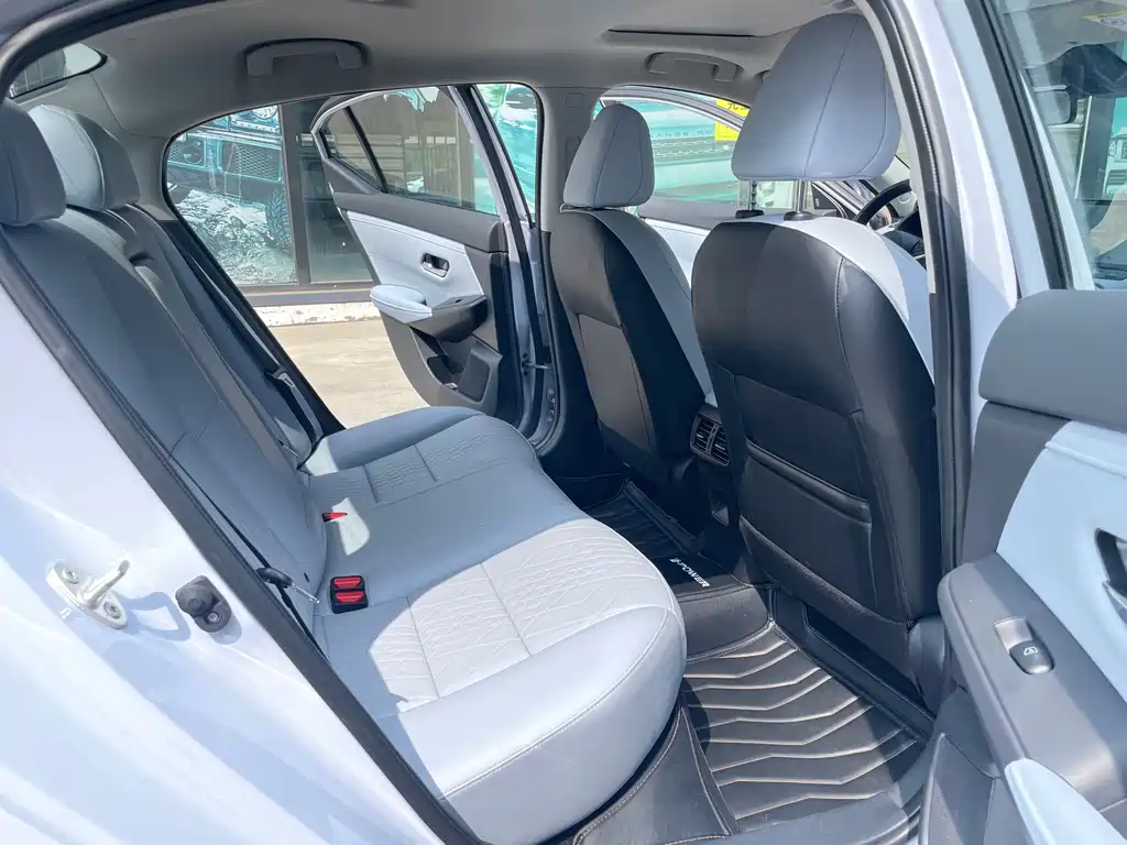 Nissan Sylphy - фото 11
