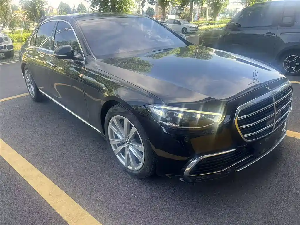 Mercedes-Benz S-Class 2023