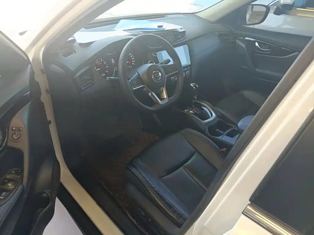 Nissan X-Trail — миниатюра 16
