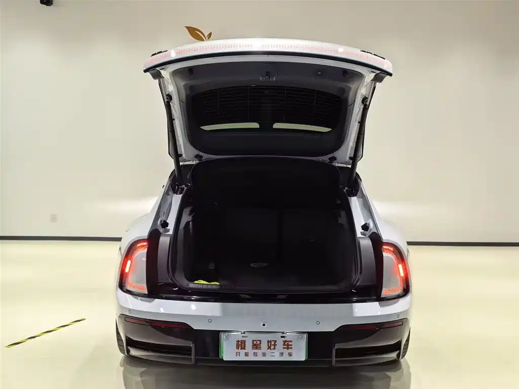 Ауди Ауди. Audi E5 Sportback — миниатюра 6