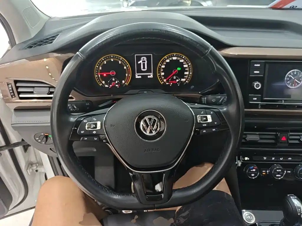 Volkswagen Tharu — миниатюра 11