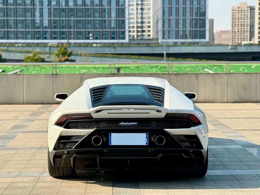 Lamborghini Huracán — миниатюра 4