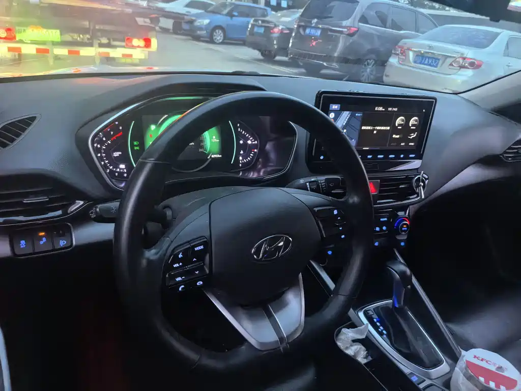 Hyundai Fista — миниатюра 4