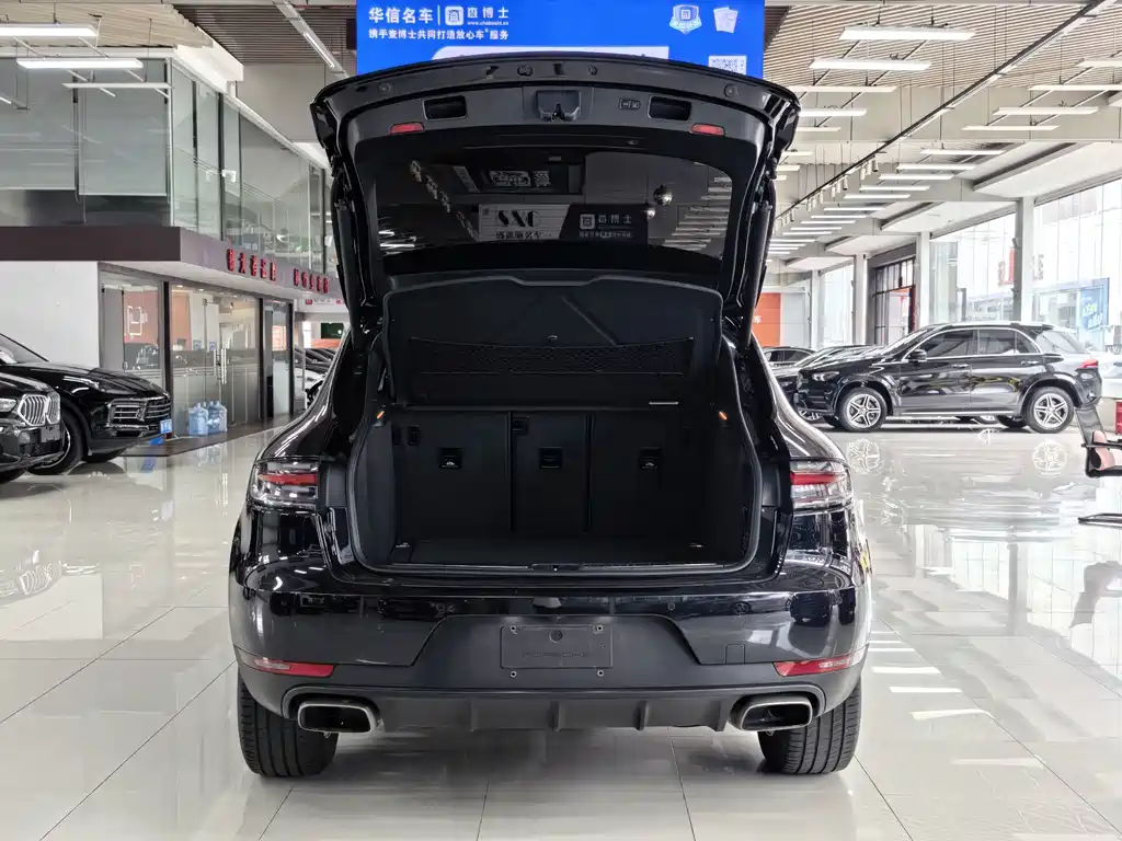 Porsche Macan — миниатюра 14