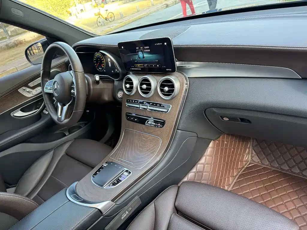 Mercedes-Benz GLC — миниатюра 7