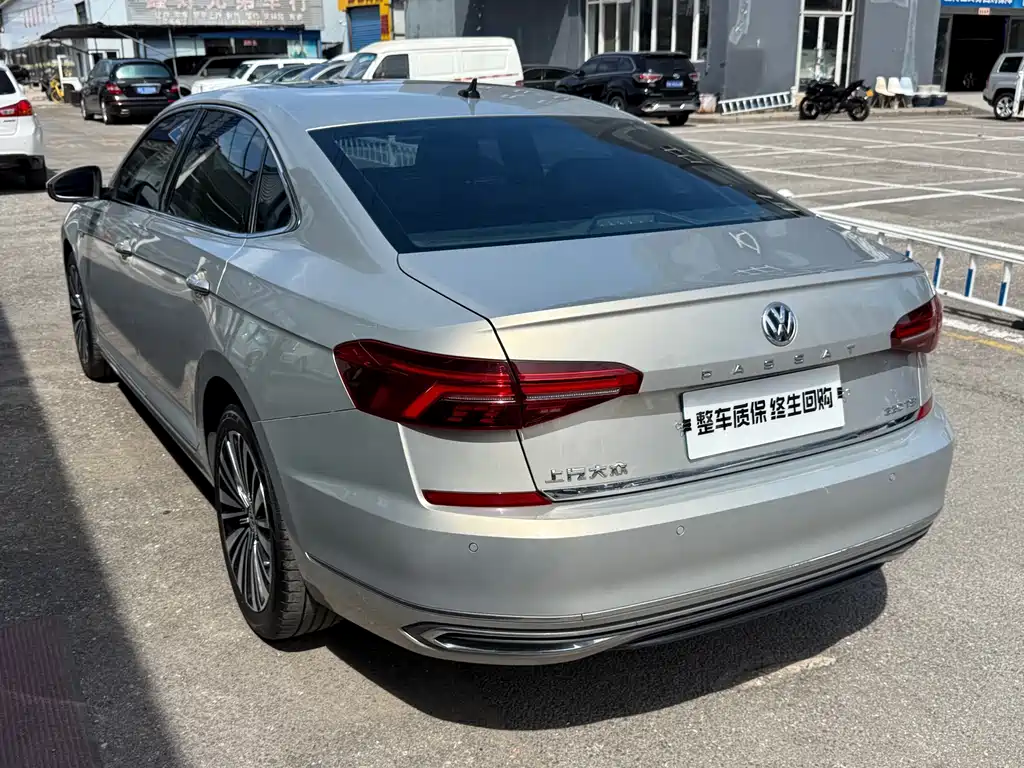 Volkswagen Passat — миниатюра 11