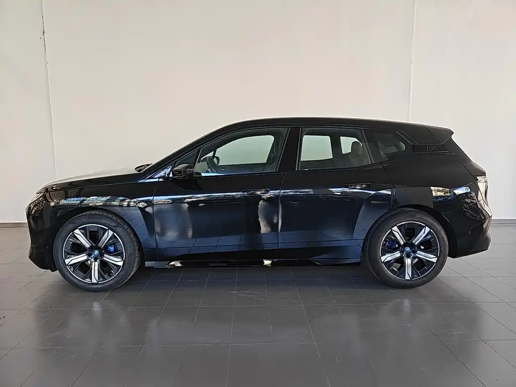 BMW iX — миниатюра 3
