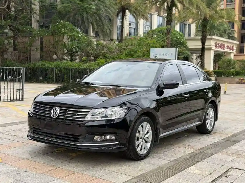 Volkswagen Lavida 2015