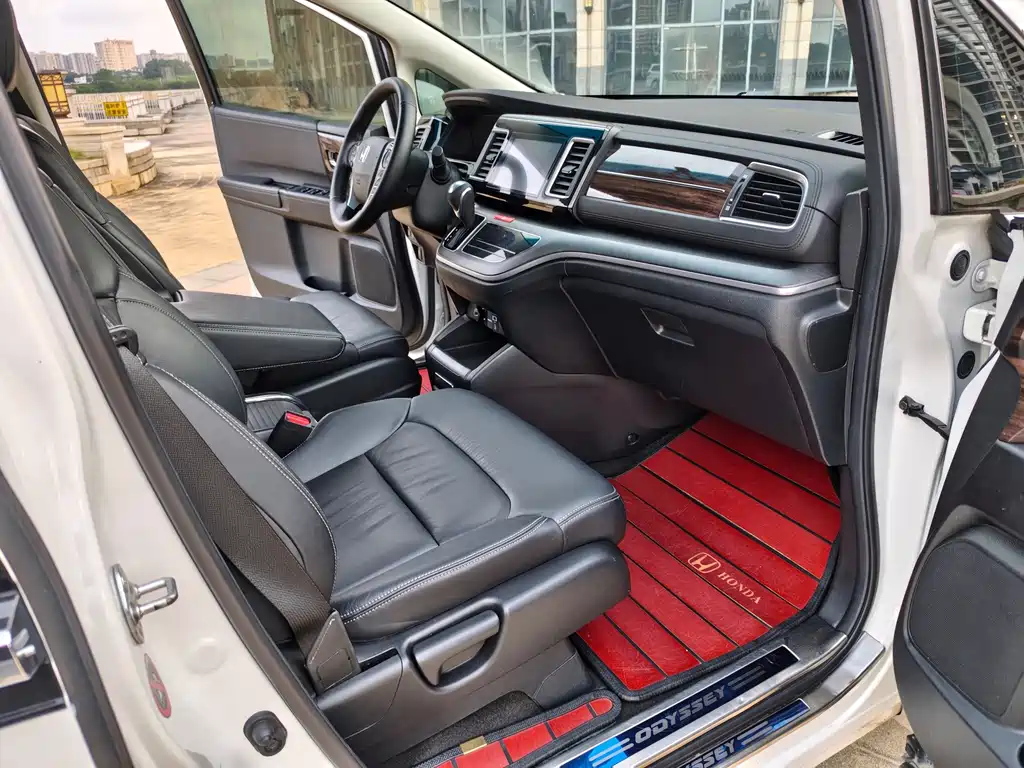 Honda Elysion — миниатюра 6