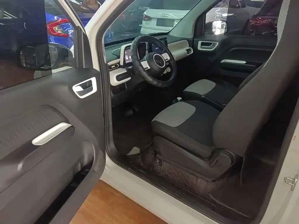 Wuling MINIEV — миниатюра 16