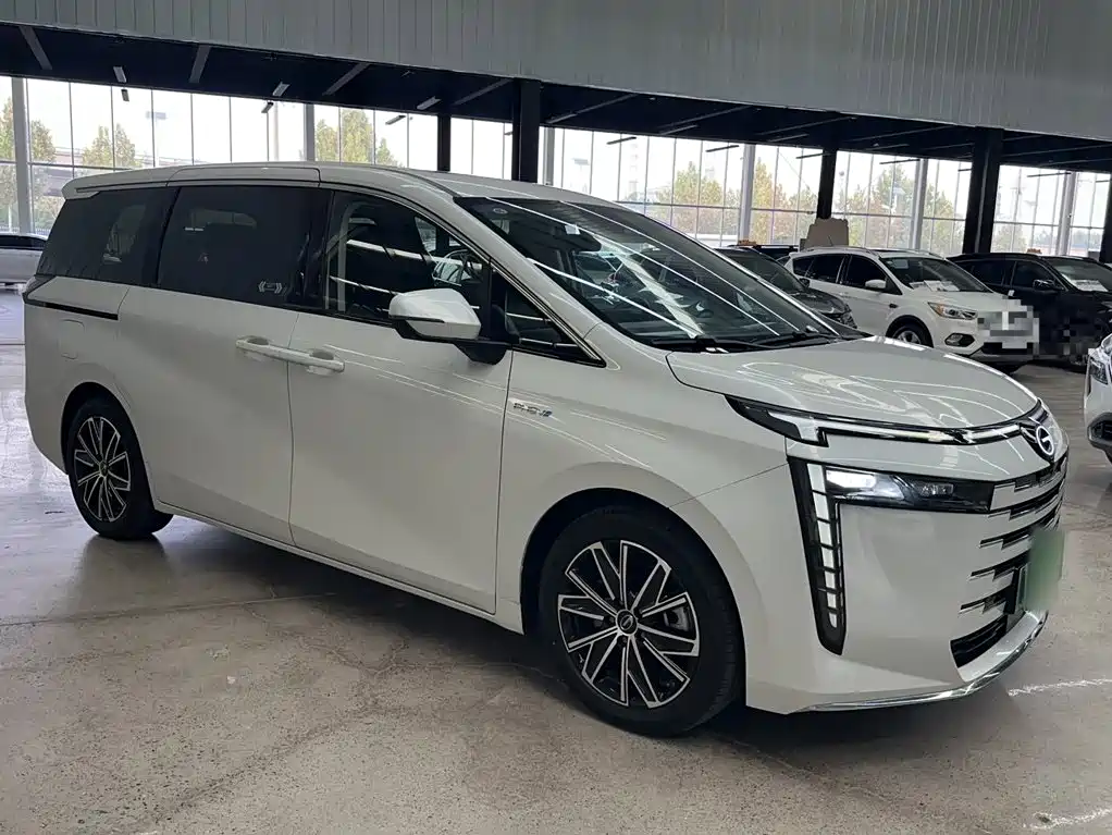 GAC Motor Trumpchi E8 PHEV — миниатюра 8