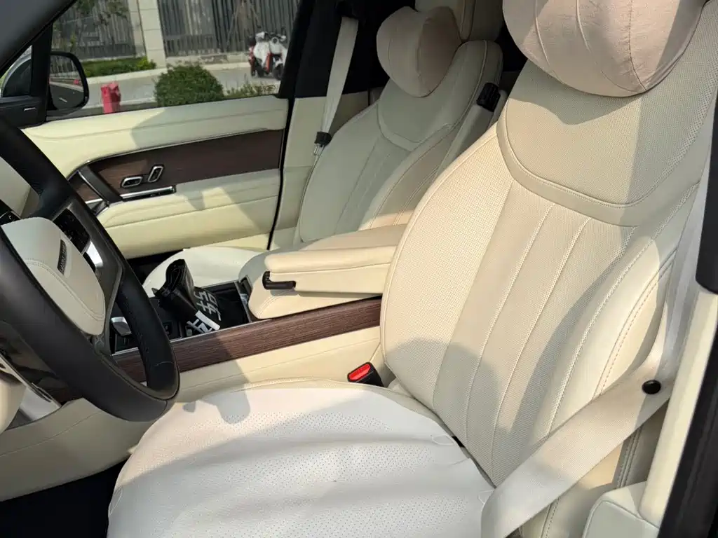 Land Rover Range Rover — миниатюра 7