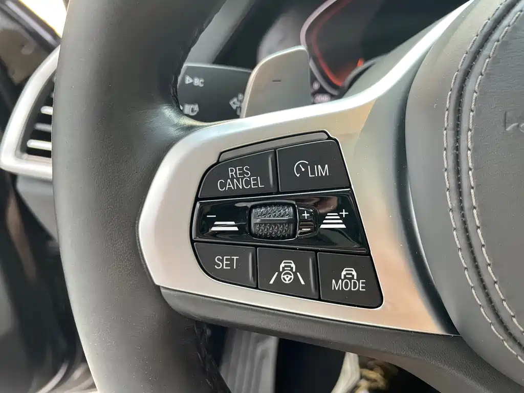BMW X5 (Import) — миниатюра 16