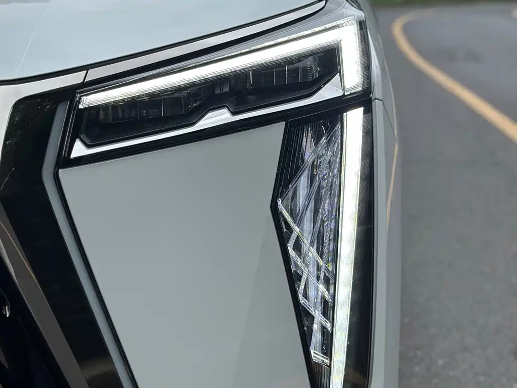 GAC Motor Trumpchi M8 — миниатюра 2