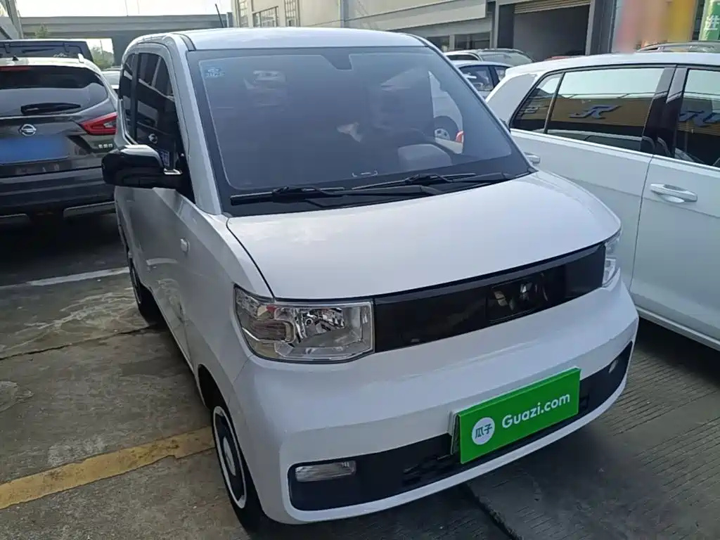 Wuling MINIEV — миниатюра 4