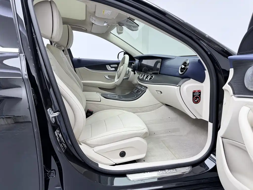Mercedes-Benz E-Class — миниатюра 34