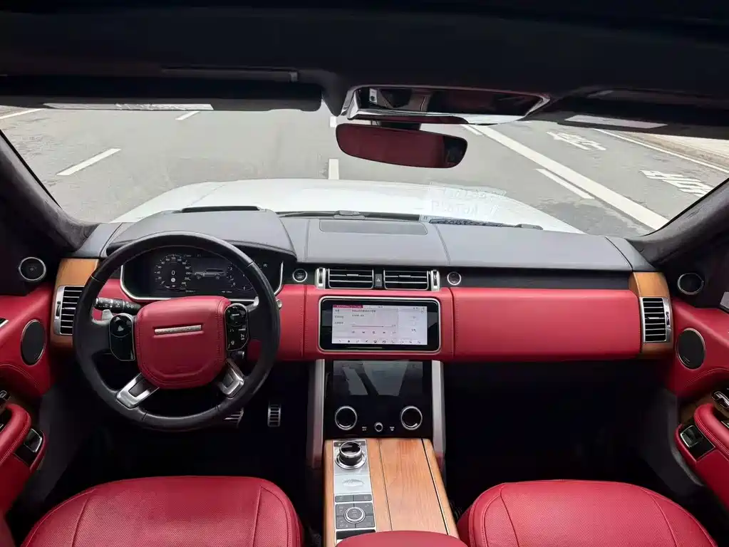 Land Rover Range Rover — миниатюра 4
