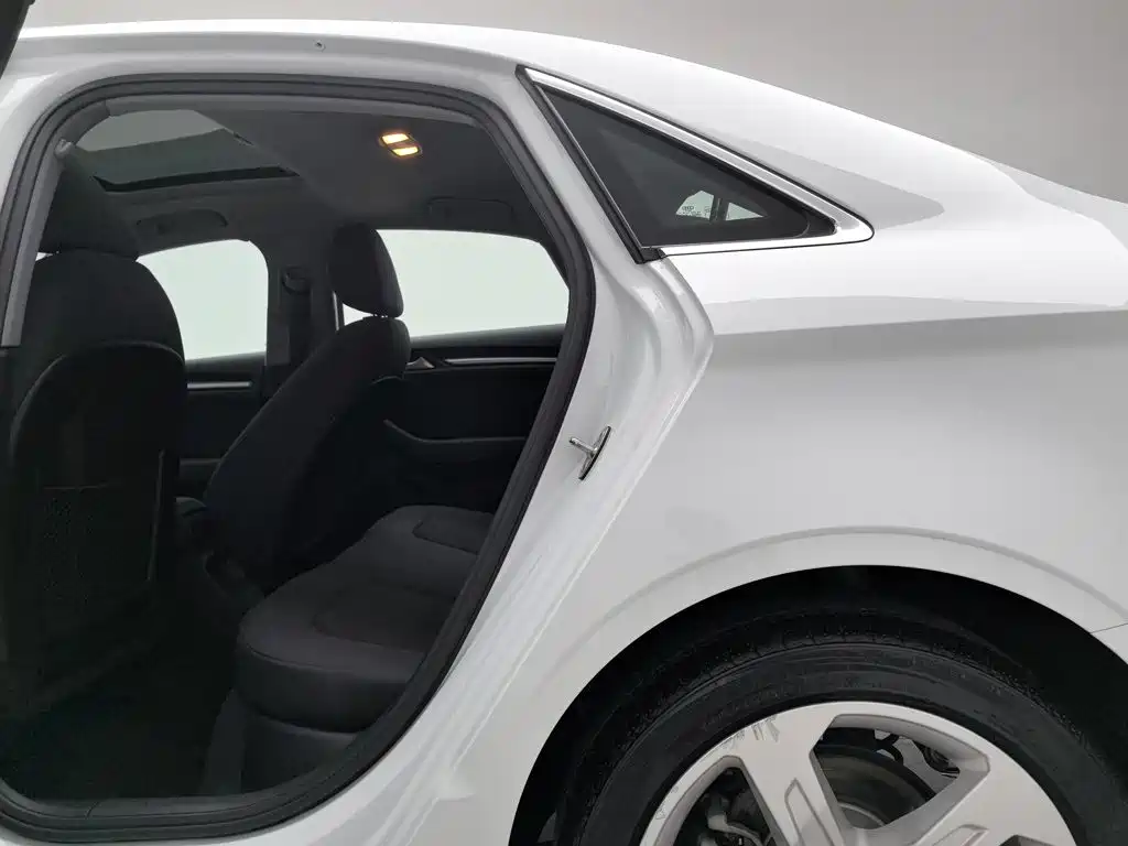 Audi A3 — миниатюра 15