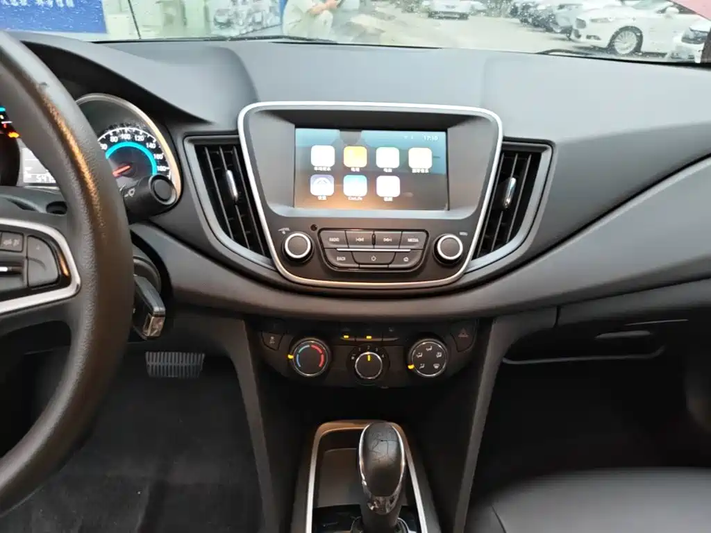 Chevrolet Cavalier — миниатюра 13