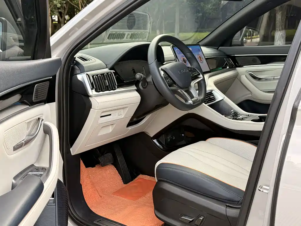 BYD PLUS New Energy — миниатюра 4