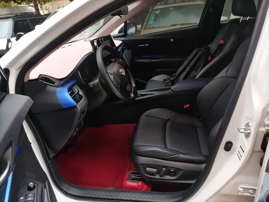 Toyota C-HR — миниатюра 15