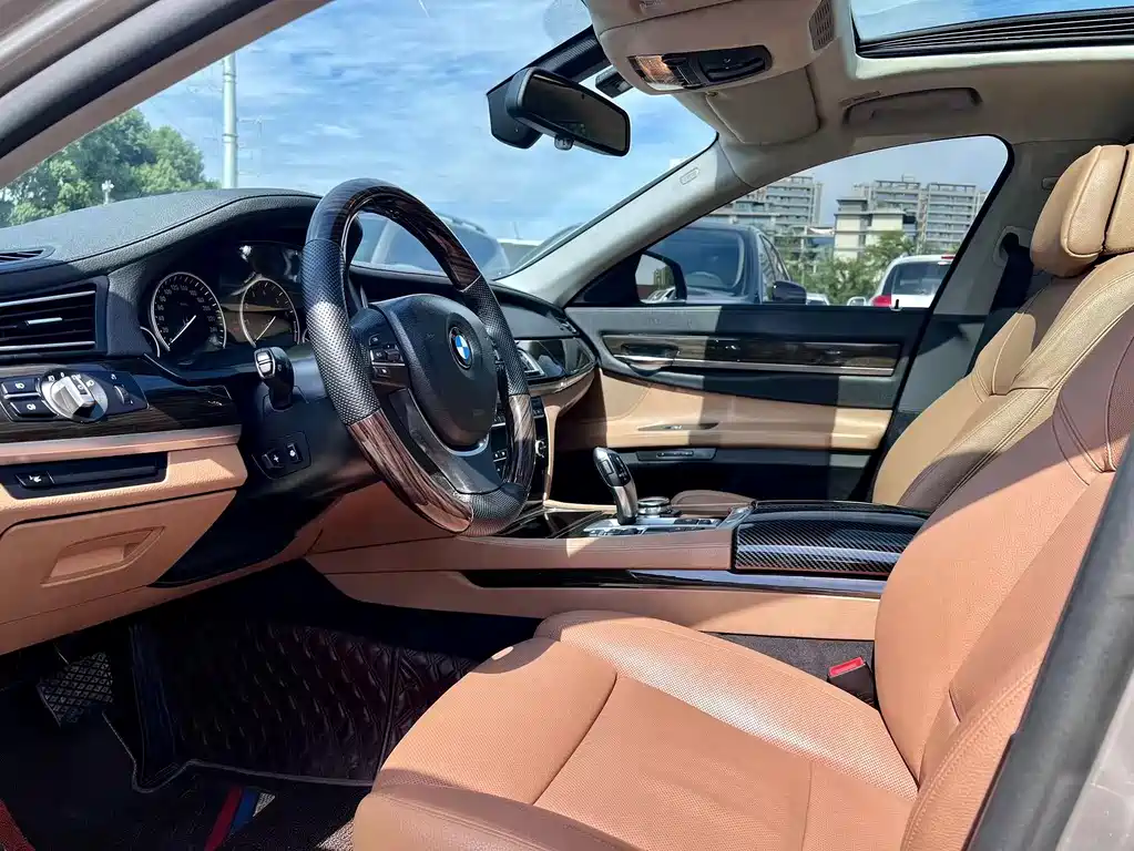 BMW 7 Series 7 2013 740Li xDrive