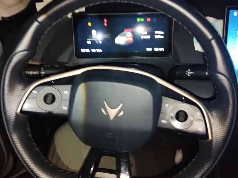 ARCFOX Beta T1 — миниатюра 15