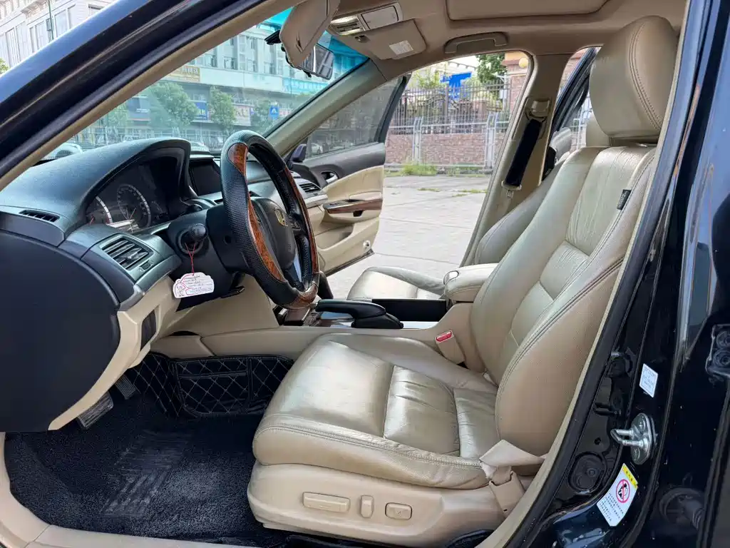 Honda Accord — миниатюра 4