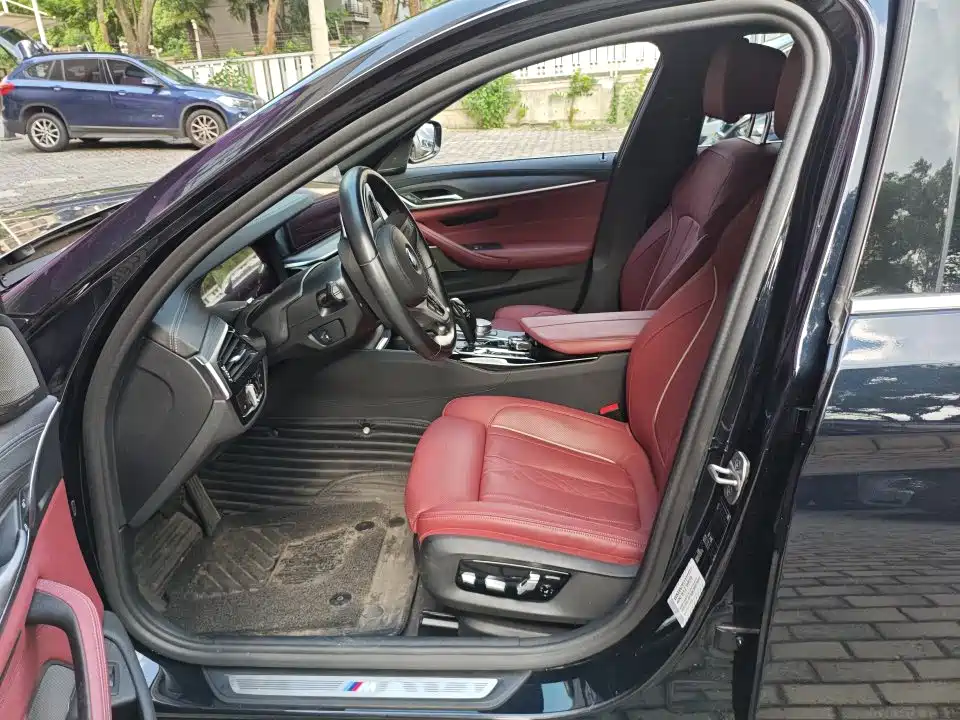 BMW 5 Series — миниатюра 3