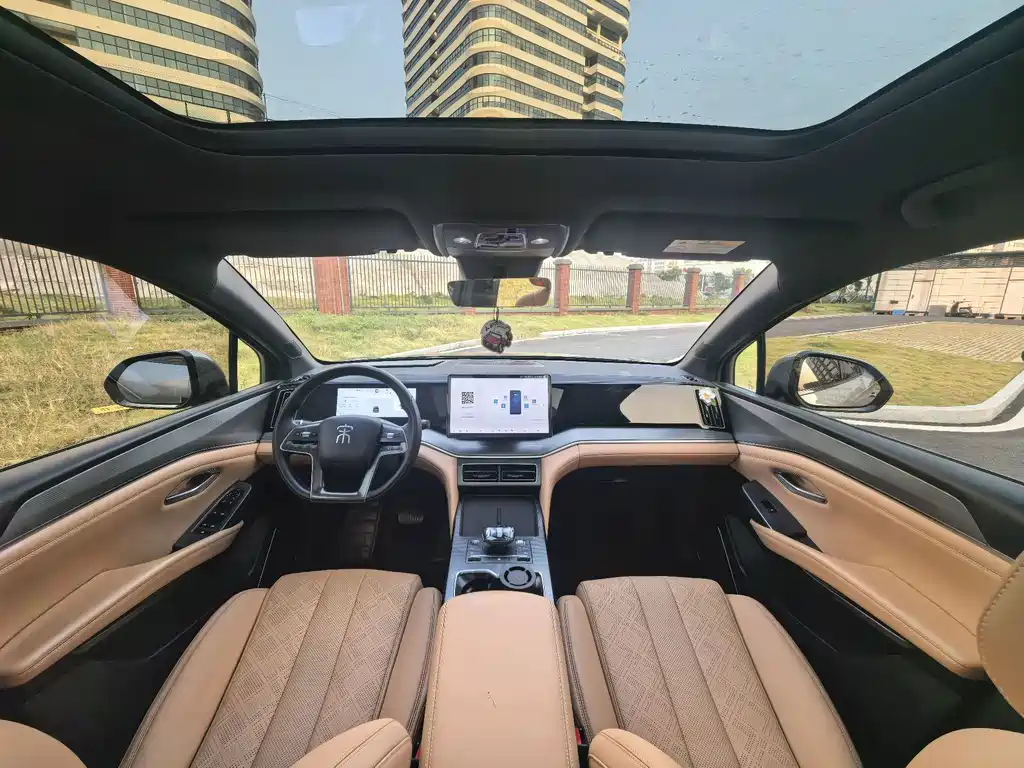 BYD L DM-i — миниатюра 5