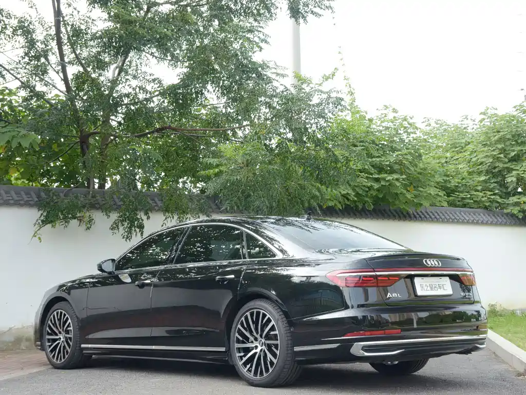 Audi A8 — миниатюра 13