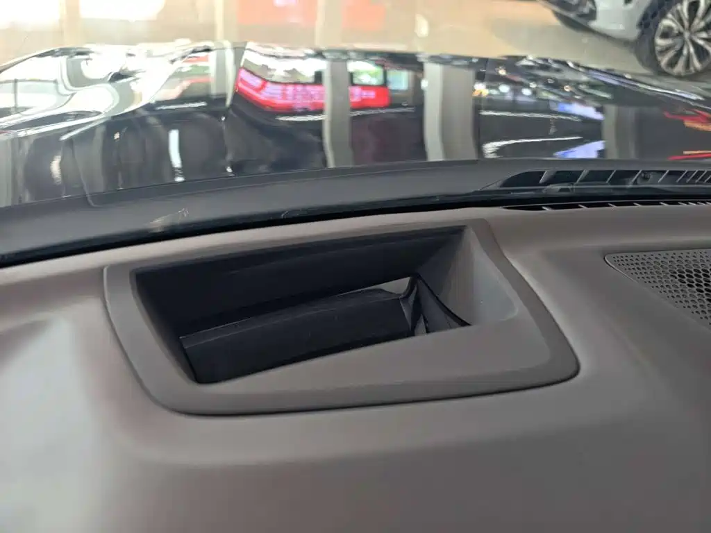 BMW X7 — миниатюра 34